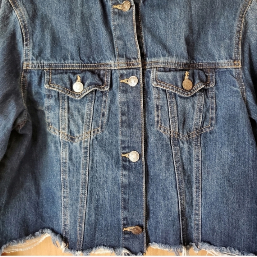Cropped Jean Jacket - Picture 2 of 4
